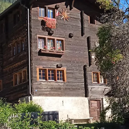 Heimeliges Walliserhaus *